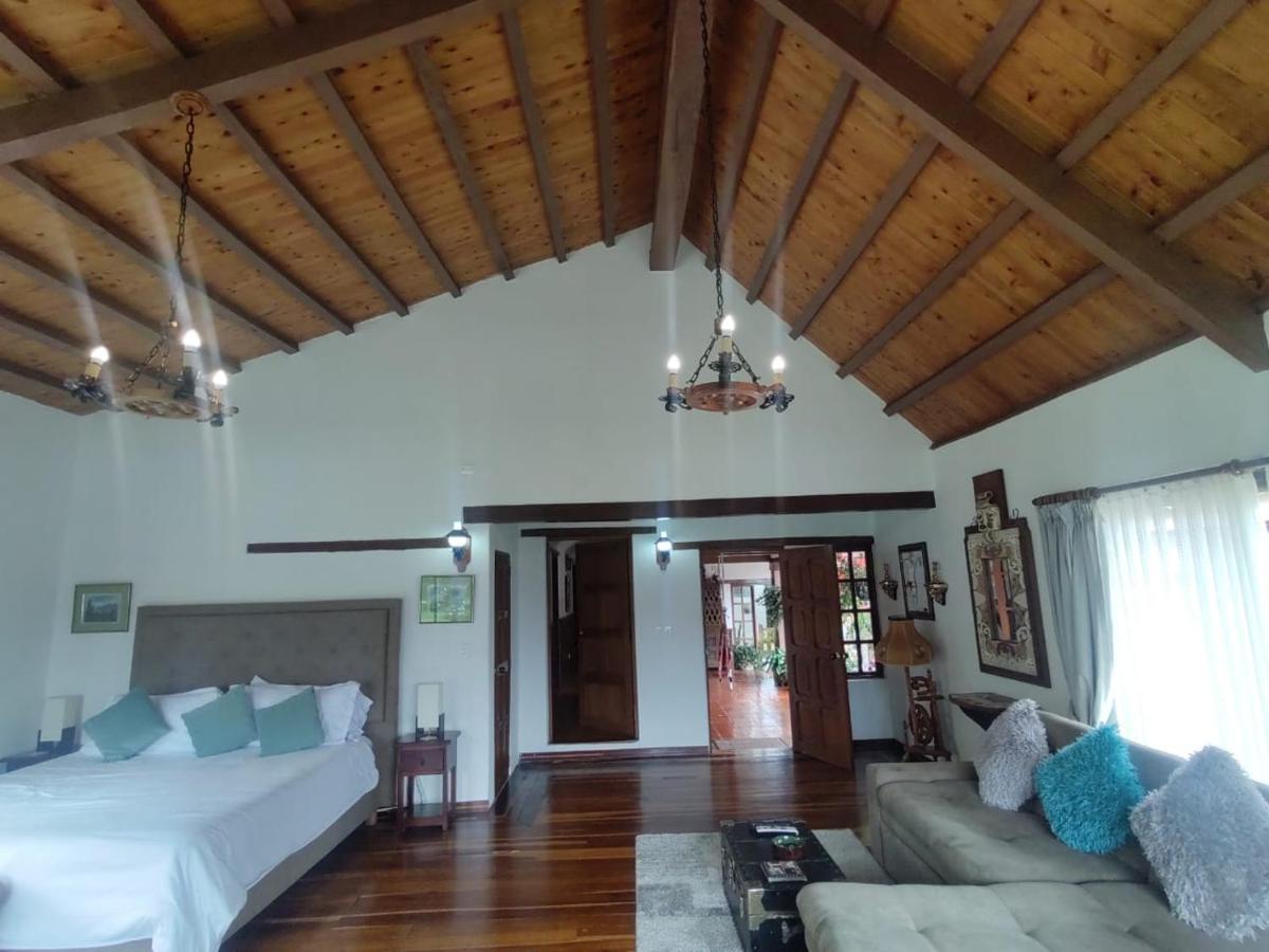 Bed and Breakfast Hacienda El Pinar Del Viento Вилья-де-Лейва Экстерьер фото