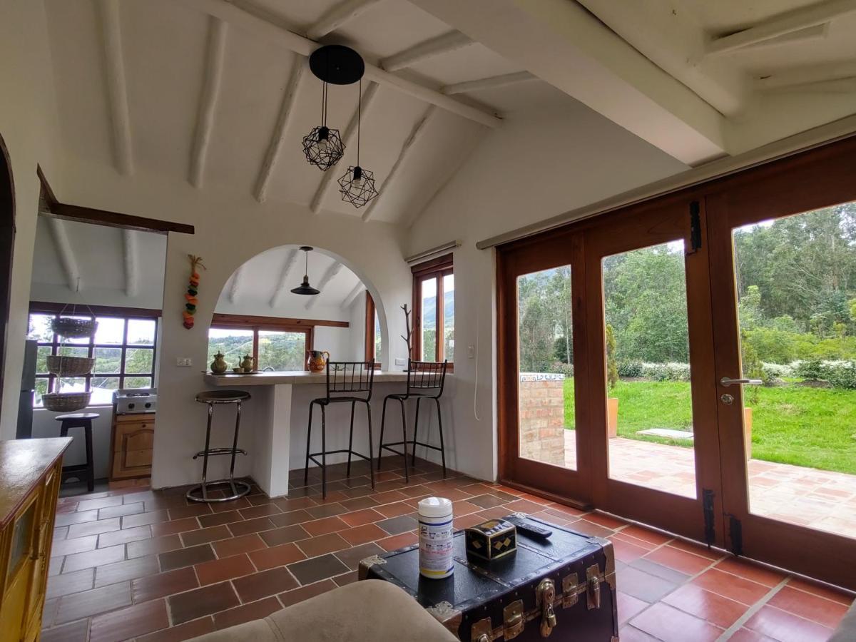 Bed and Breakfast Hacienda El Pinar Del Viento Вилья-де-Лейва Экстерьер фото