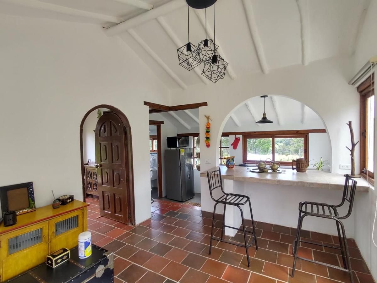 Bed and Breakfast Hacienda El Pinar Del Viento Вилья-де-Лейва Экстерьер фото