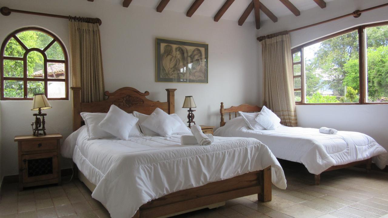 Bed and Breakfast Hacienda El Pinar Del Viento Вилья-де-Лейва Экстерьер фото